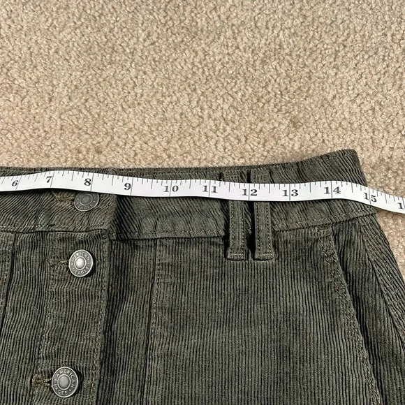 “American Eagle: Super Hi-Rise A-line skirt size 4” - Picture 9 of 9